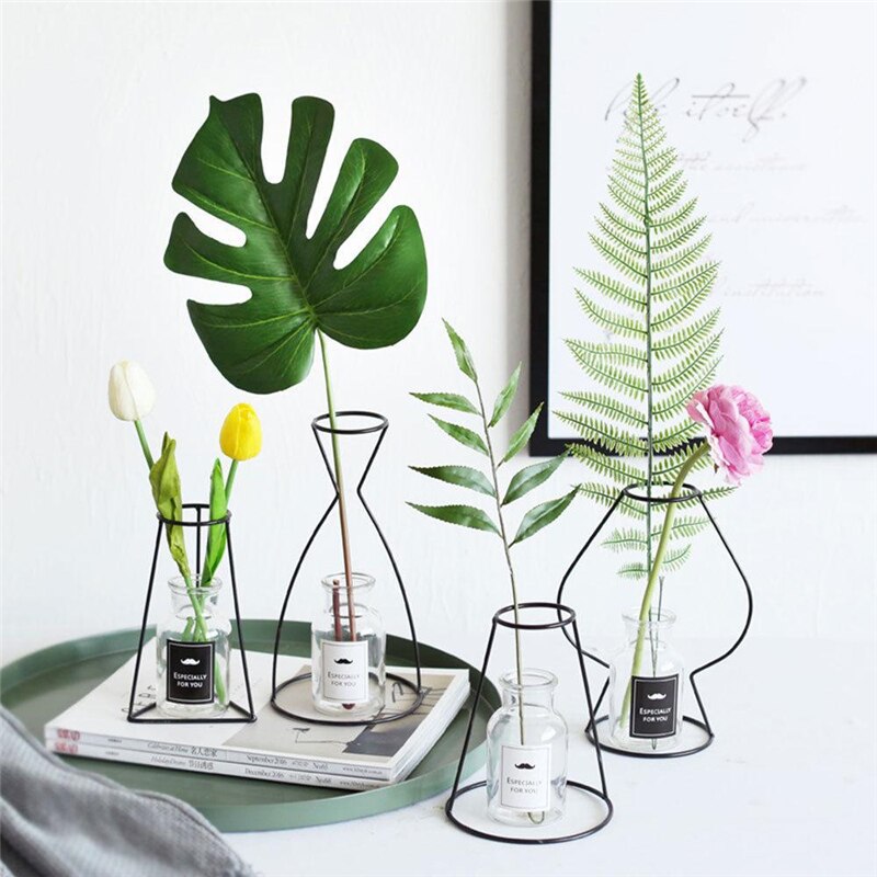Nordic Style Iron 2D Flower Vase