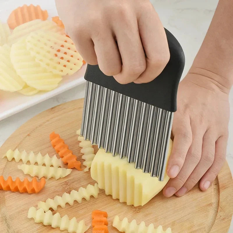 Stainless Steel Potato Chip Slicer Dough Vegetable Crinkle Wavy Kitchen Knife Cutter Chopper French Fry Maker Kitchen Gadget