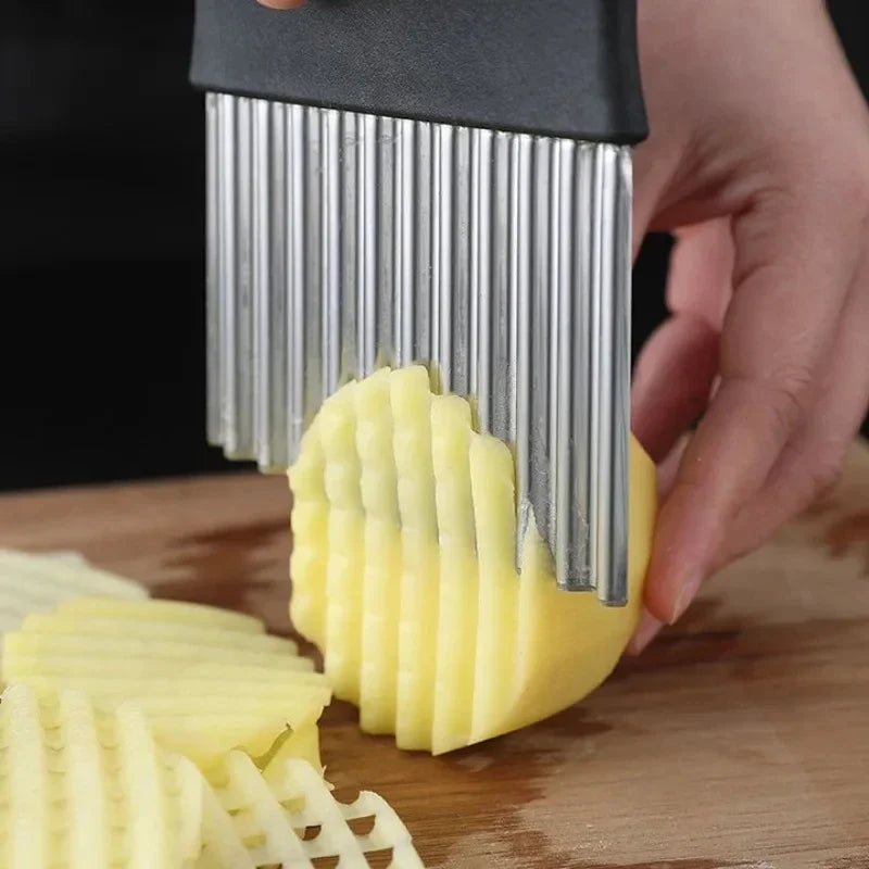 Stainless Steel Potato Chip Slicer Dough Vegetable Crinkle Wavy Kitchen Knife Cutter Chopper French Fry Maker Kitchen Gadget